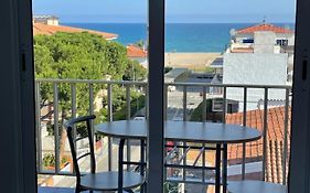 Acogedor estudio en la playa, con vistas al mar, y piscina comunitaria